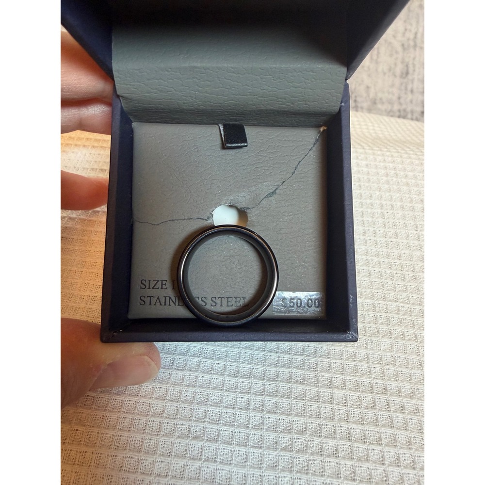 1913 Mens Accessories Black Stainless Steel Band Ring Size 11 NRS594716B - Picture 2 of 9